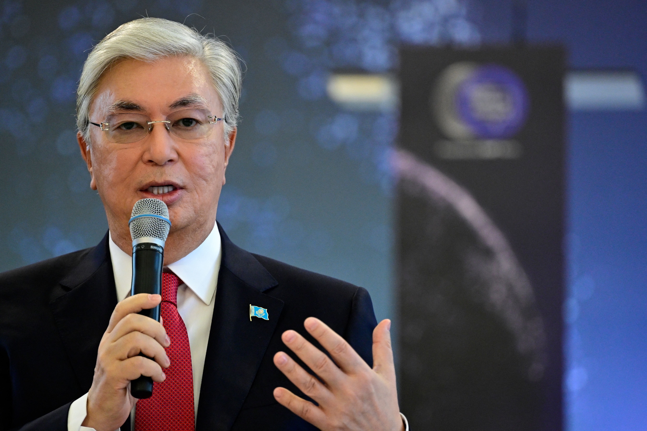 Kazakhstan's Groundbreaking AI Education Integration Set to Transform Schools by 2029