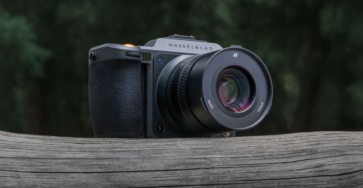 Hasselblad Unveils Revolutionary X2D II 100C Medium Format Camera