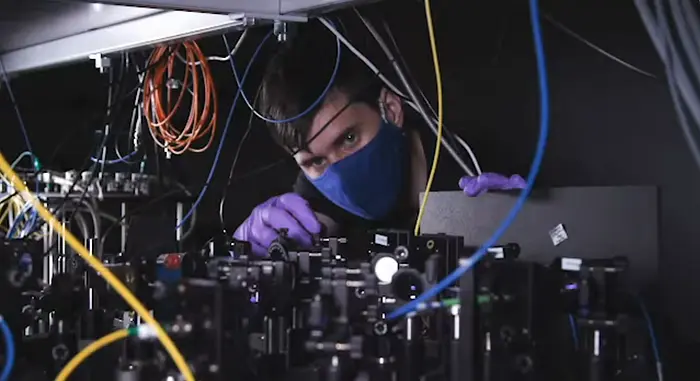 Duke and IonQ Achieve Groundbreaking Three-Node Quantum Entanglement!