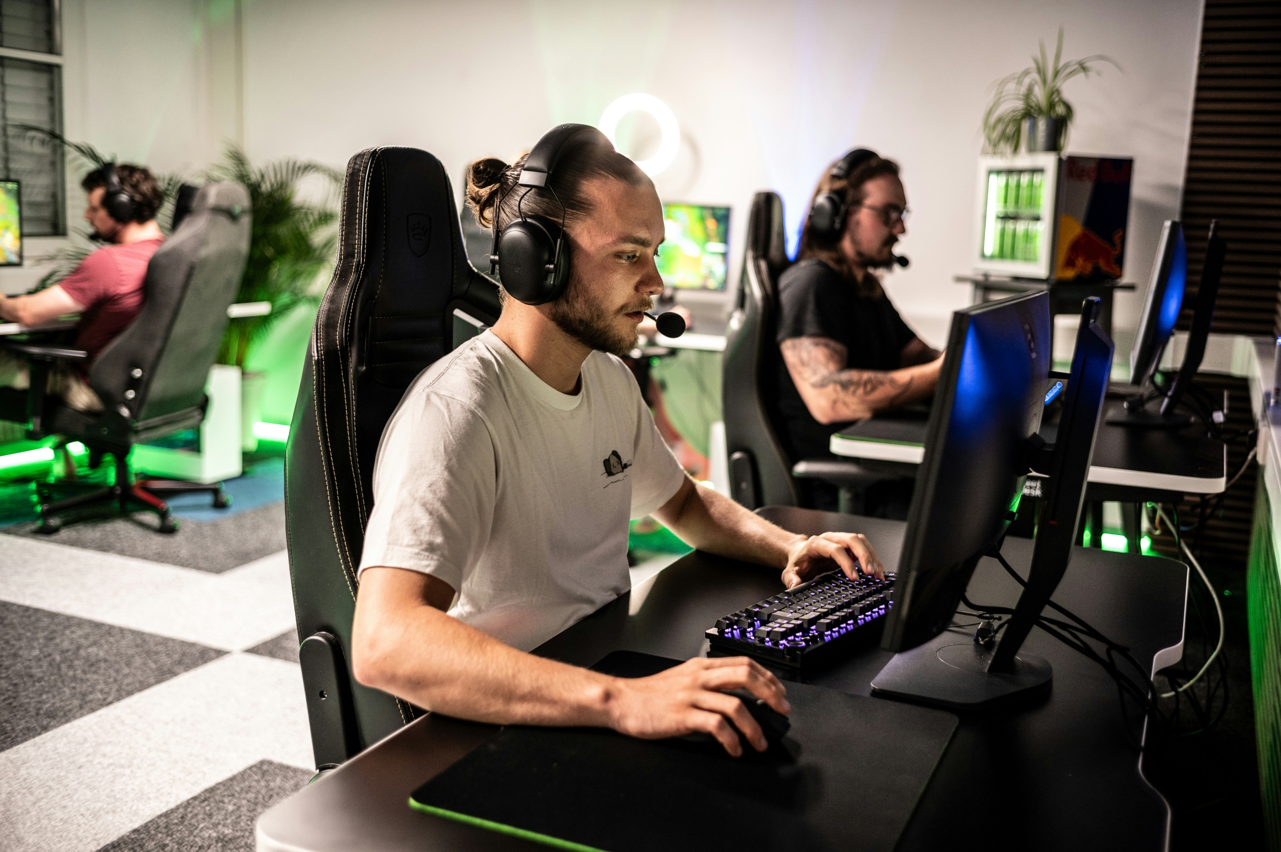 Revolutionizing Competitive Gaming: AI Coaching Takes the Lead