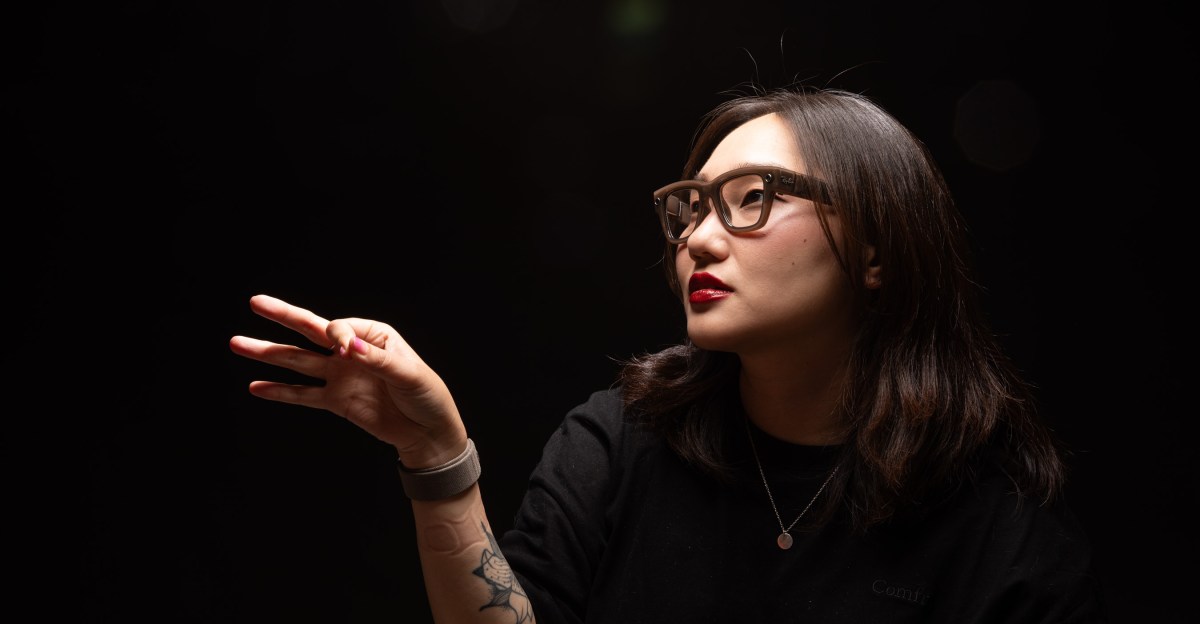 Meta Enhances Ray-Ban Display with Exciting New Features!