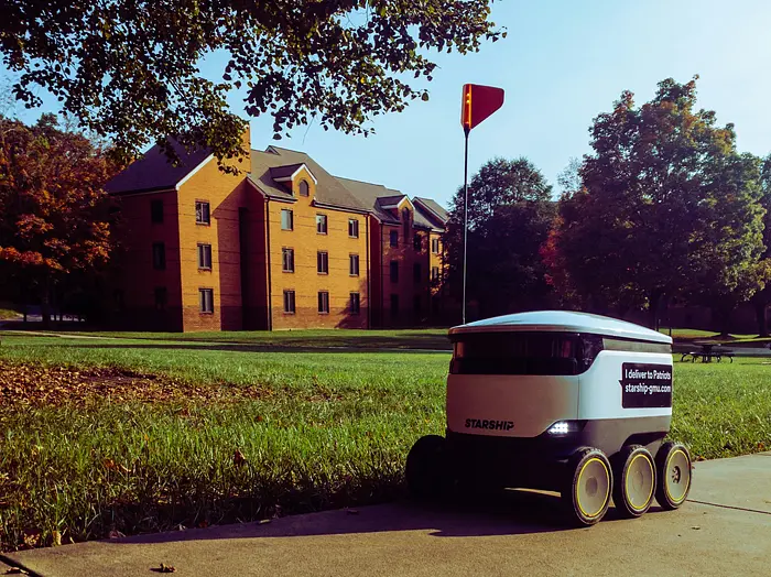Delivery Robots Revolutionizing Urban Logistics!