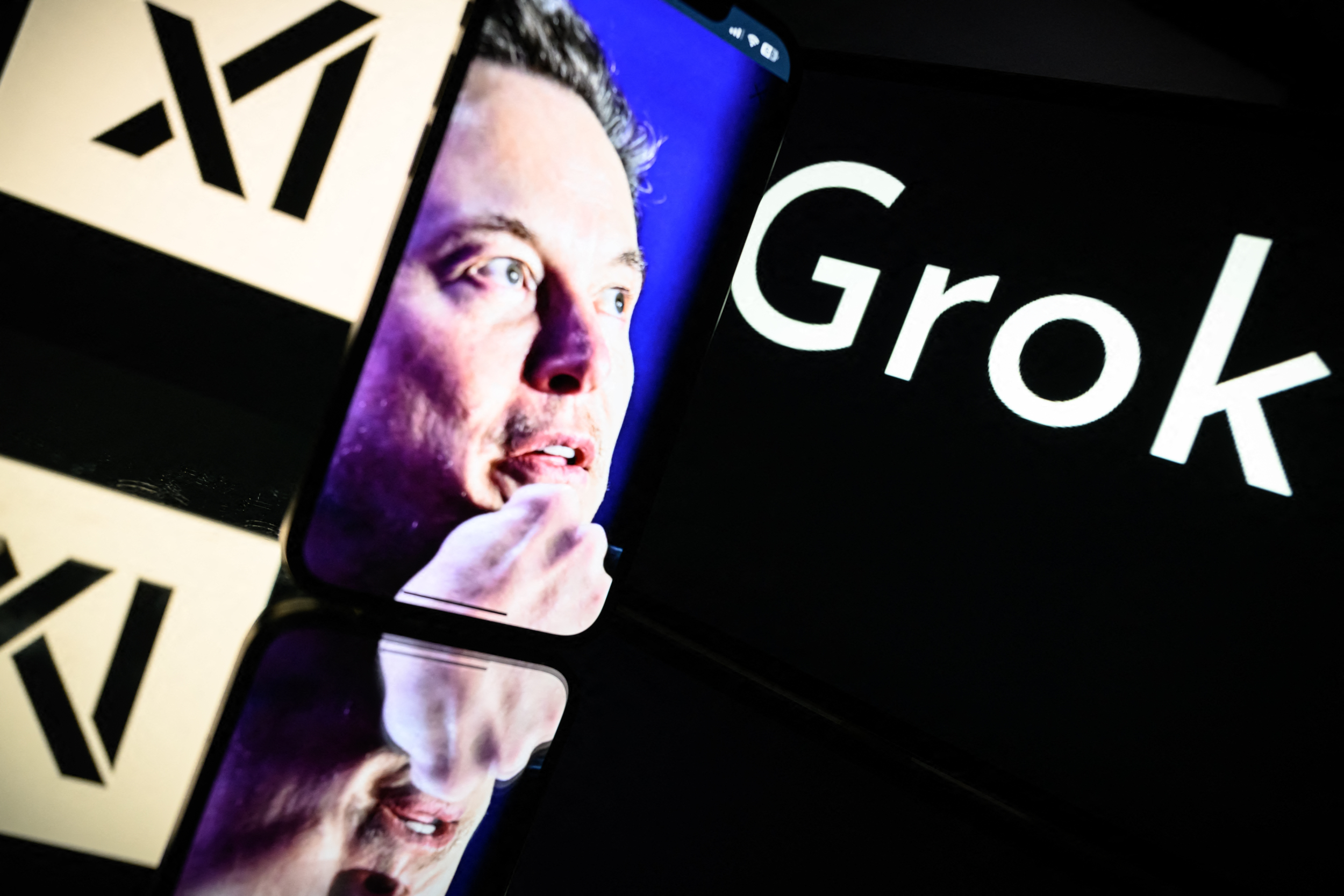Elon Musk Unleashes Grok 2.5 as Open Source!