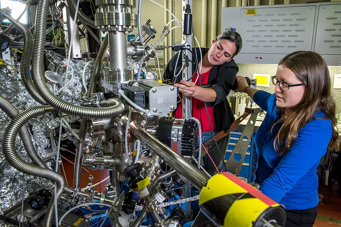 AI Revolutionizes X-ray Data Processing at DOE Labs