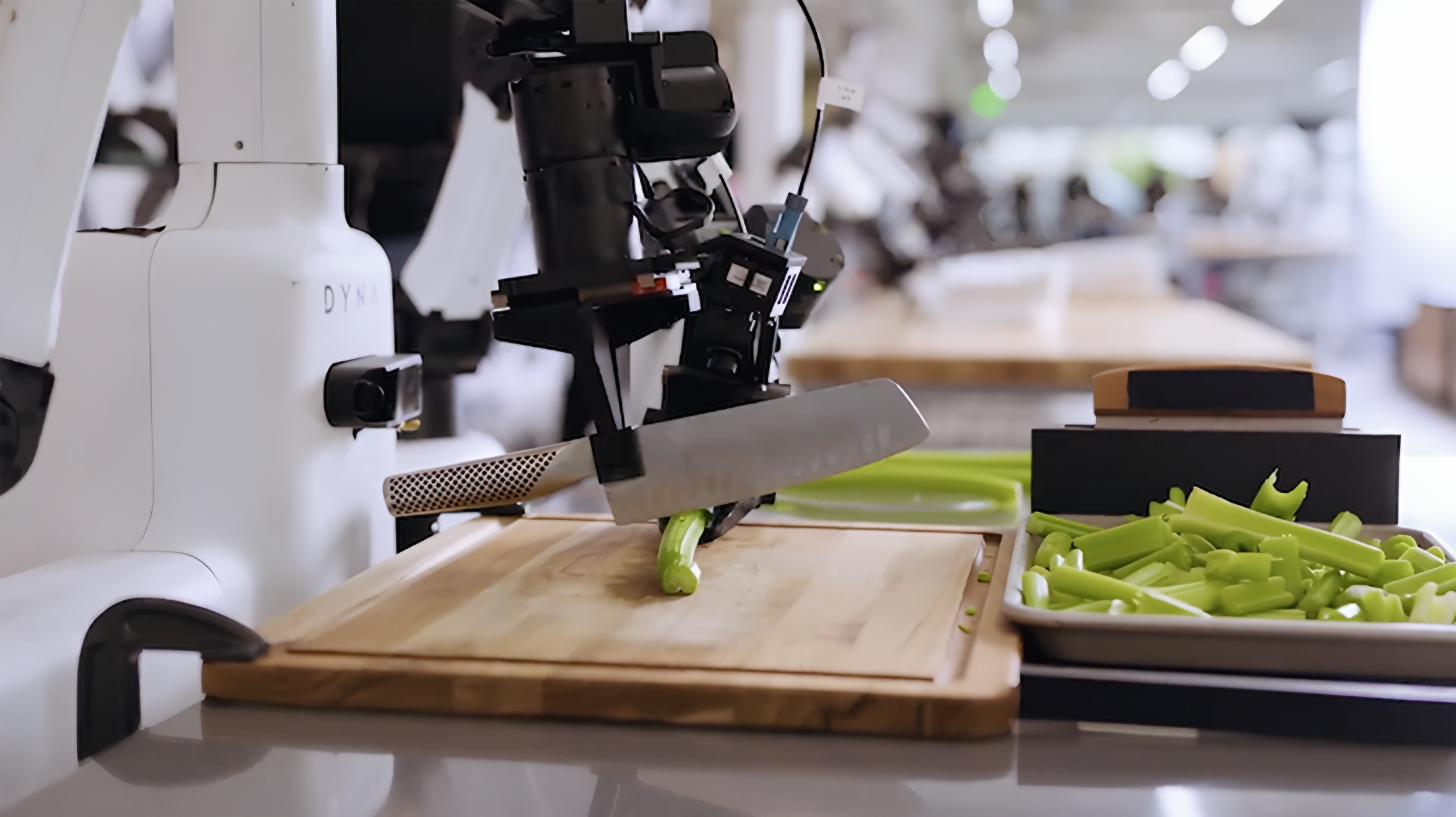 Dyna Robotics Launches Cutting-Edge DYNA-2 with Groundbreaking Scaling Law