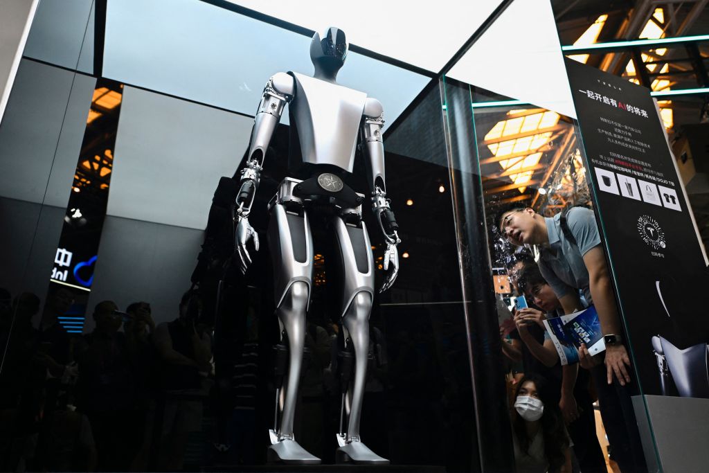 Tesla Reveals Astonishing Update on Optimus Humanoid Robot Initiative
