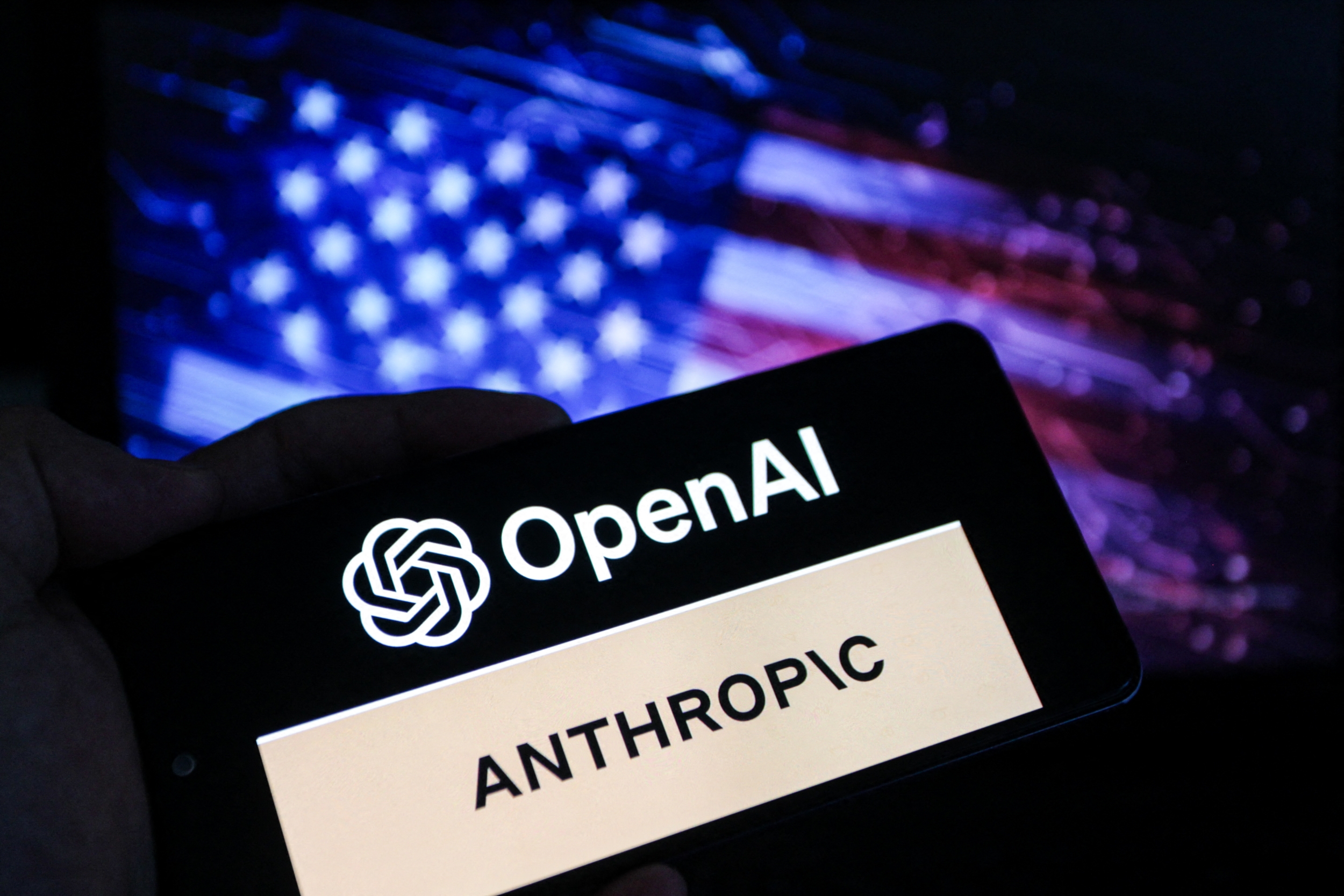 ChatGPT Loses Market Majority as AI Competition Intensifies