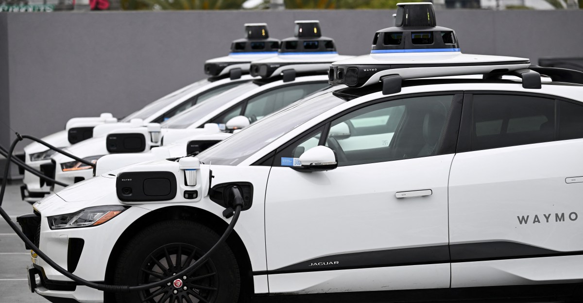 Waymo Launches International Testing of Autonomous Cars in Japan!