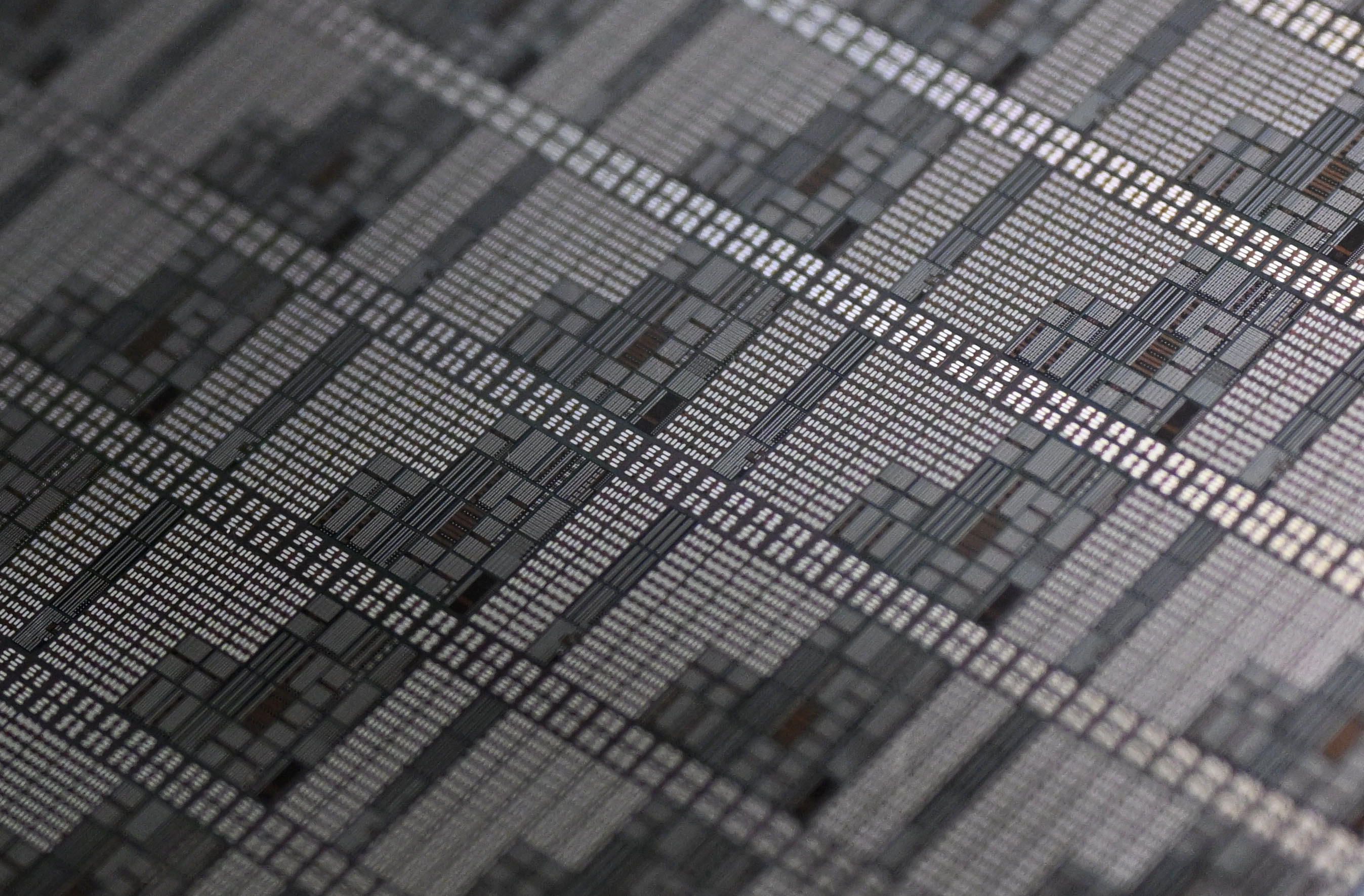 STMicroelectronics Launches World’s First Quantum-Ready Mobile Chip!