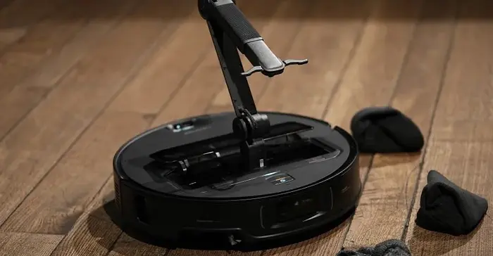 Roborock Launches $1,899 Saros Z70, Reigns Supreme in Robot Vacuums!