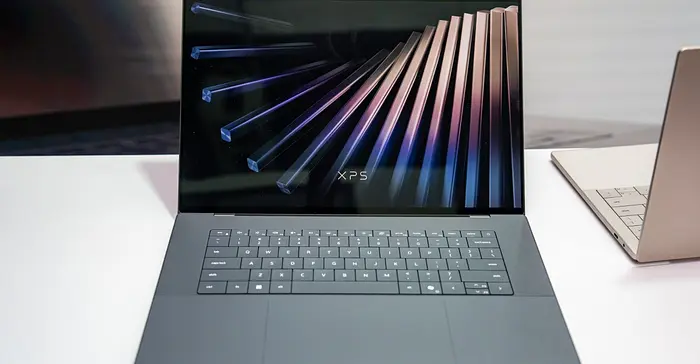 Dell XPS 16: A Game-Changer in Laptop Battery Life!