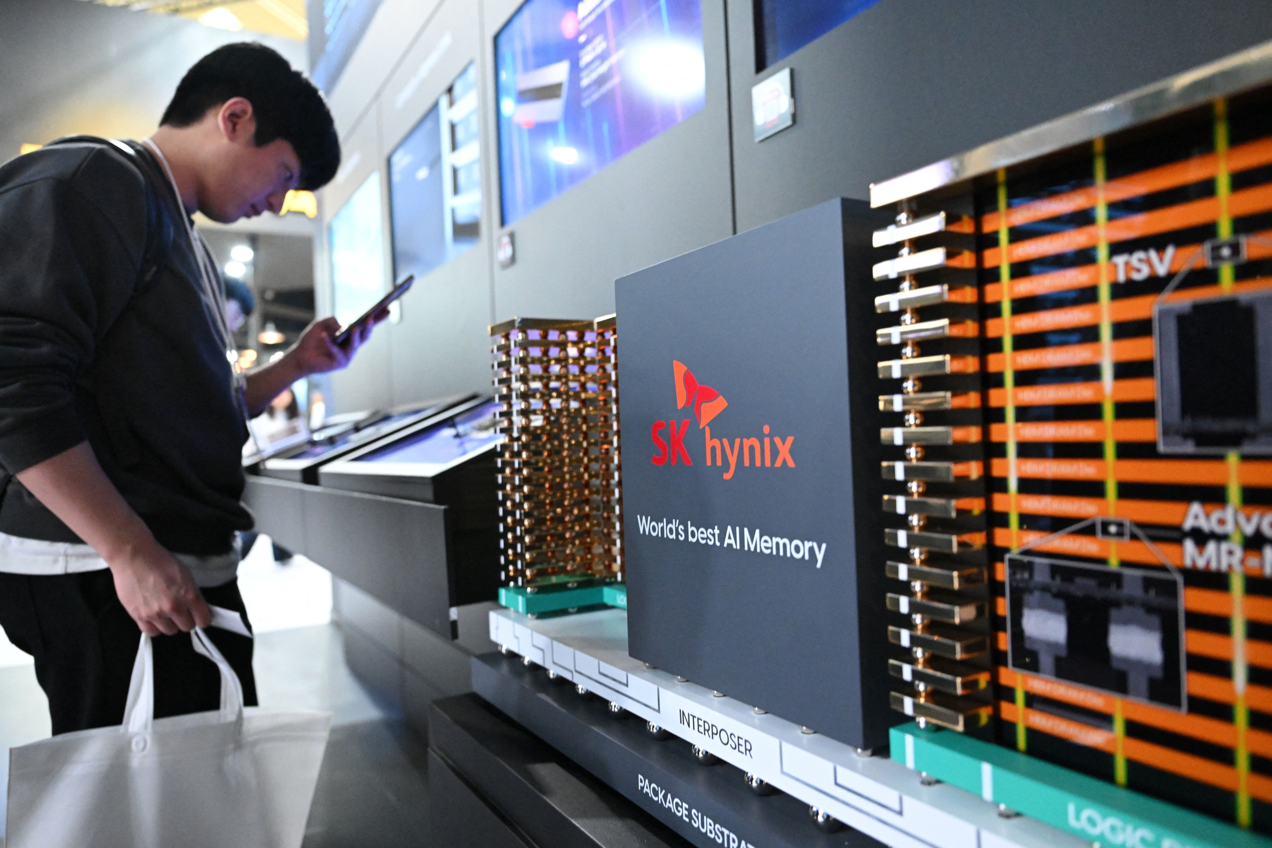 SK hynix Unveils Revolutionary iHBM to Combat AI Hardware Heat Issues