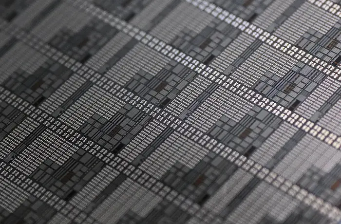 STMicroelectronics Launches World’s First Quantum-Ready Mobile Chip!
