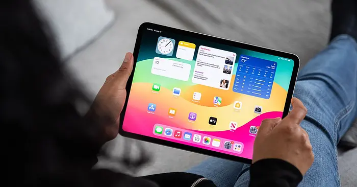 Apple's Game-Changer: Foldable iPad Launch Set for 2028!