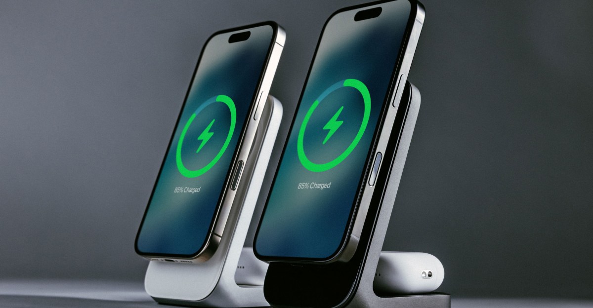 Nomad Unveils Qi2.2-Compatible Charging Stands for Faster Charging!