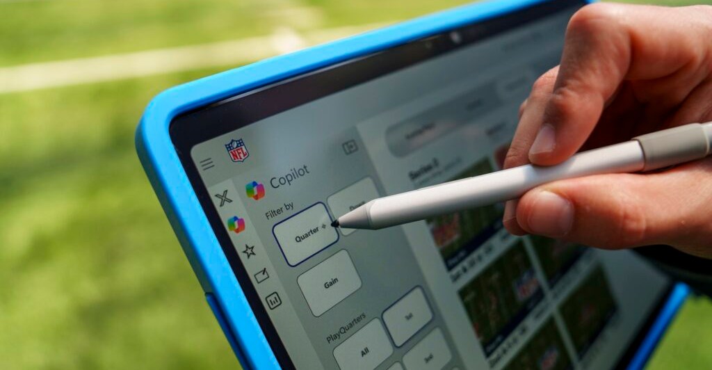 Microsoft and NFL Team Up for AI-Enhanced Playcalling!