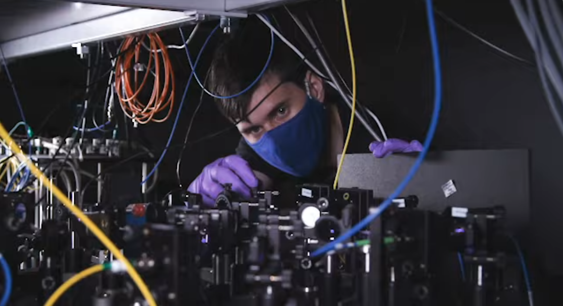 Duke and IonQ Achieve Groundbreaking Three-Node Quantum Entanglement!