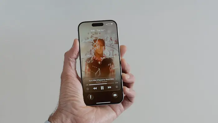 iOS 26 Unveils Stunning Animated Lock Screen for All Music Apps!