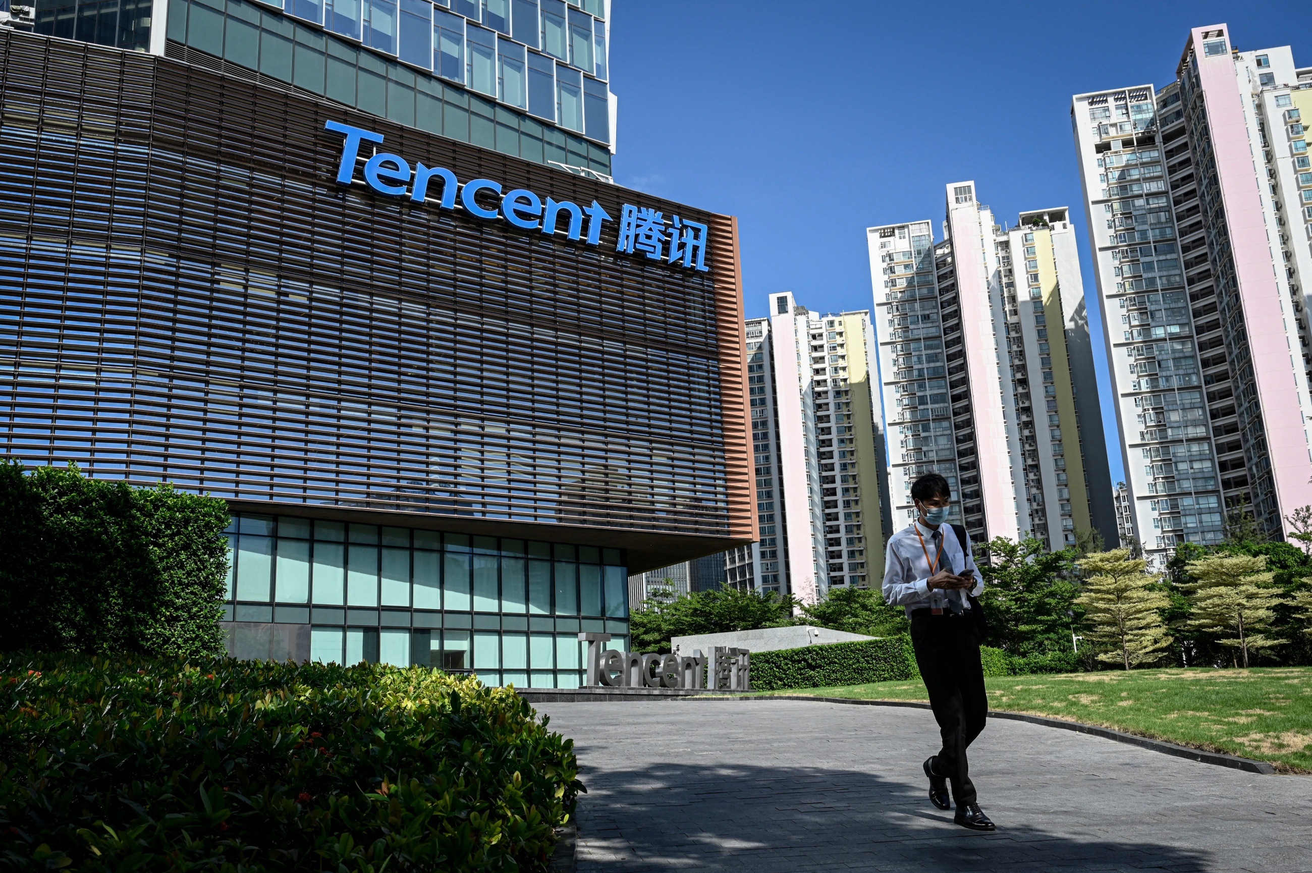 Tencent Unleashes Hy4: A Leap in AI with 31.8% Throughput Boost!