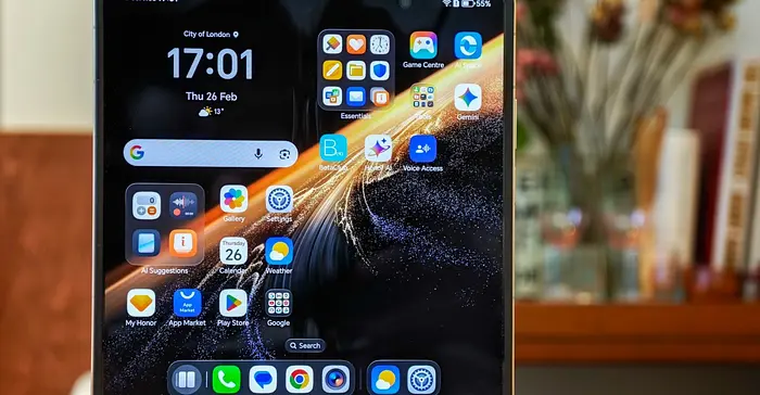 Honor Unveils Magic V6: The Thinnest Foldable with an IP69 Rating!